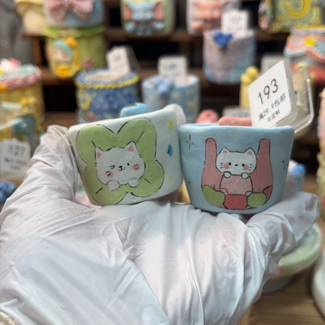 193拇指花盆手绘两个