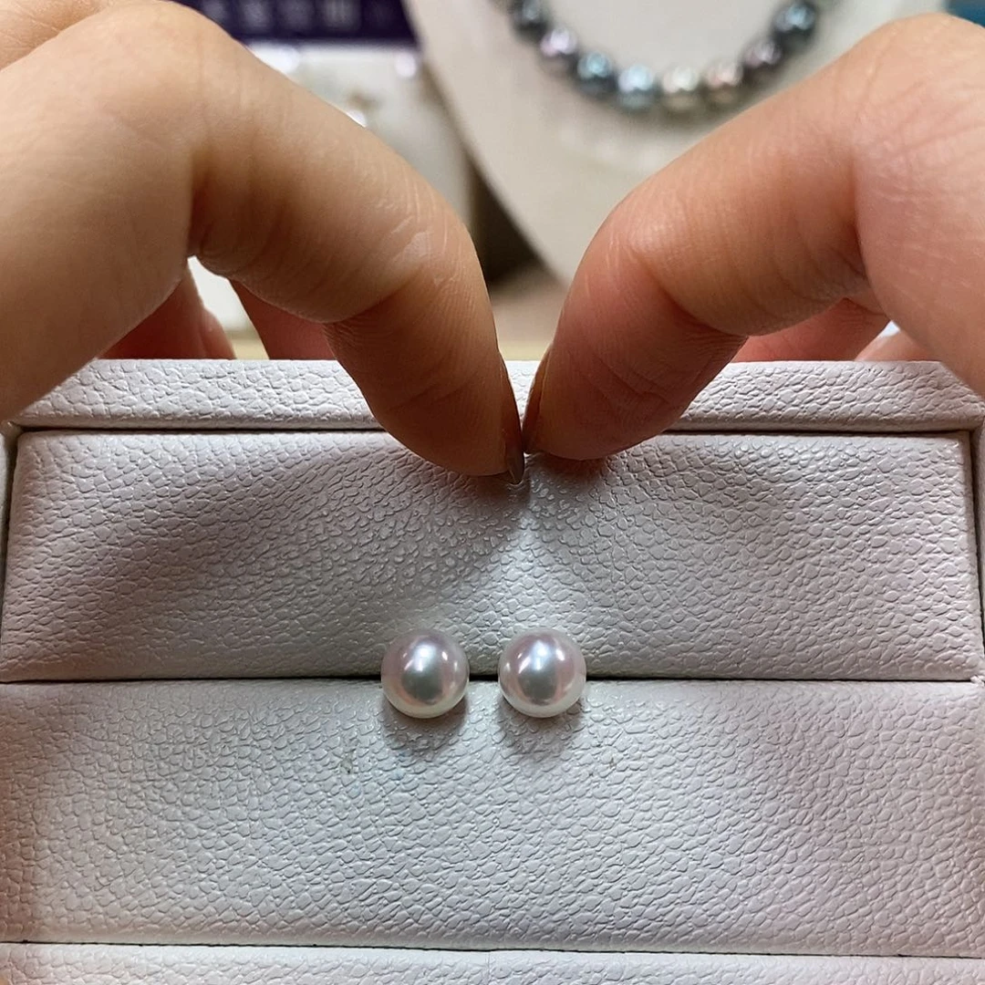耳饰18K金镶嵌海水珍珠7-7.5m日本海水极光珍珠耳钉