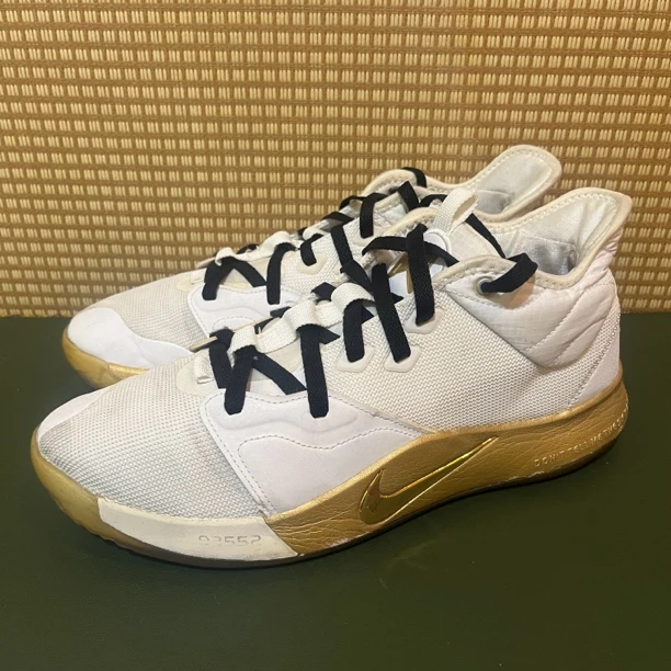 46码 Nike NASA联名 保罗乔治 实战篮球鞋 鞋底水晶底氧化