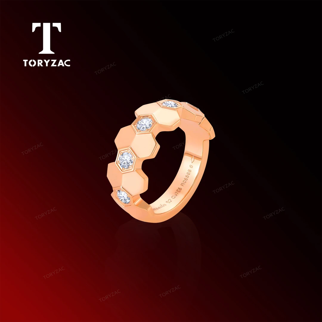 铜合金锆石戒指 镀k金 CNC精工 轻奢蜂巢宽版间钻戒指 0581