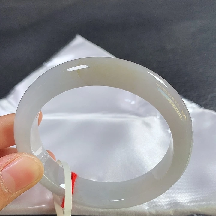 翡翠未镶嵌手镯54圈