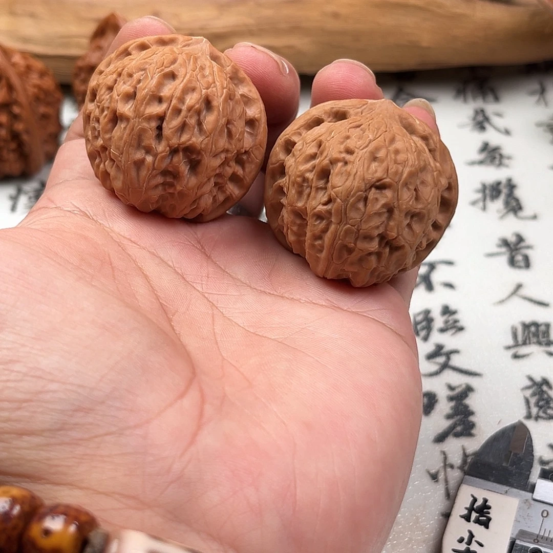 文玩核桃吊坠乾隆磨38全品