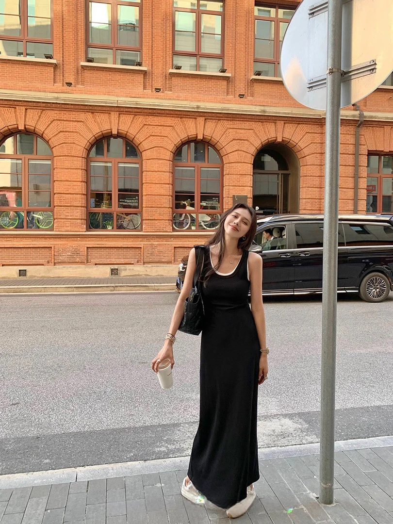 2025夏季韩版垂坠感撞色拼接假两件针织背心吊带长款修身连衣裙