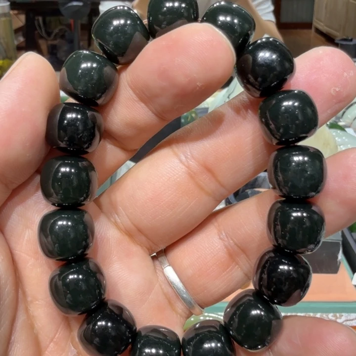 手链未镶嵌和田玉