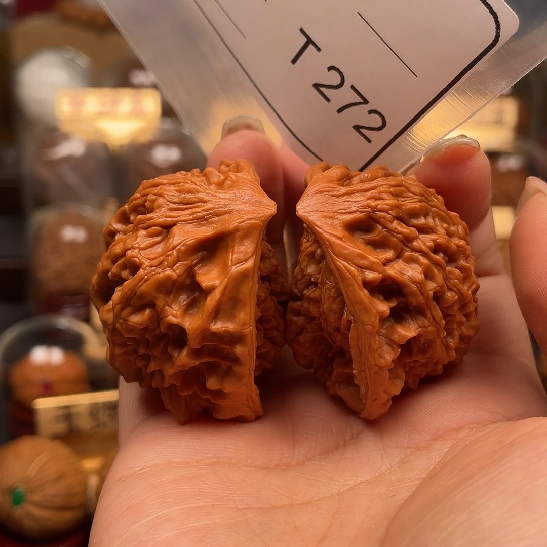 文玩核桃吊坠黑**盆蛇王46。272