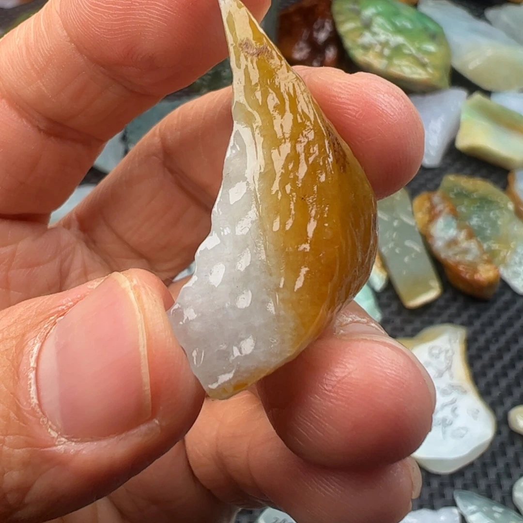 翡翠裸石缅甸翡翠