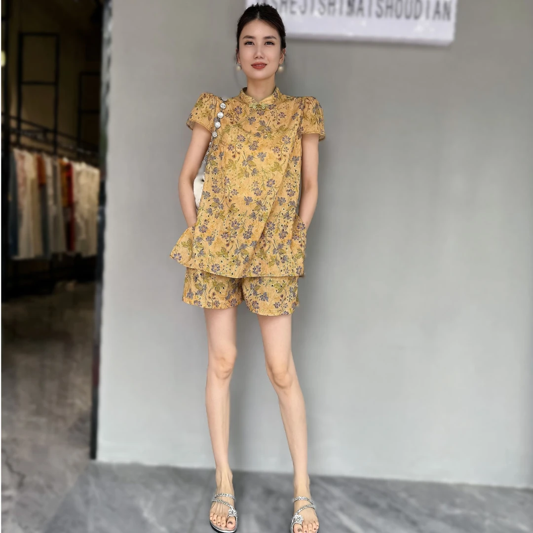 【俊英】2025夏季新款新中式国风女短裤刺绣碎花高端气质时尚套装