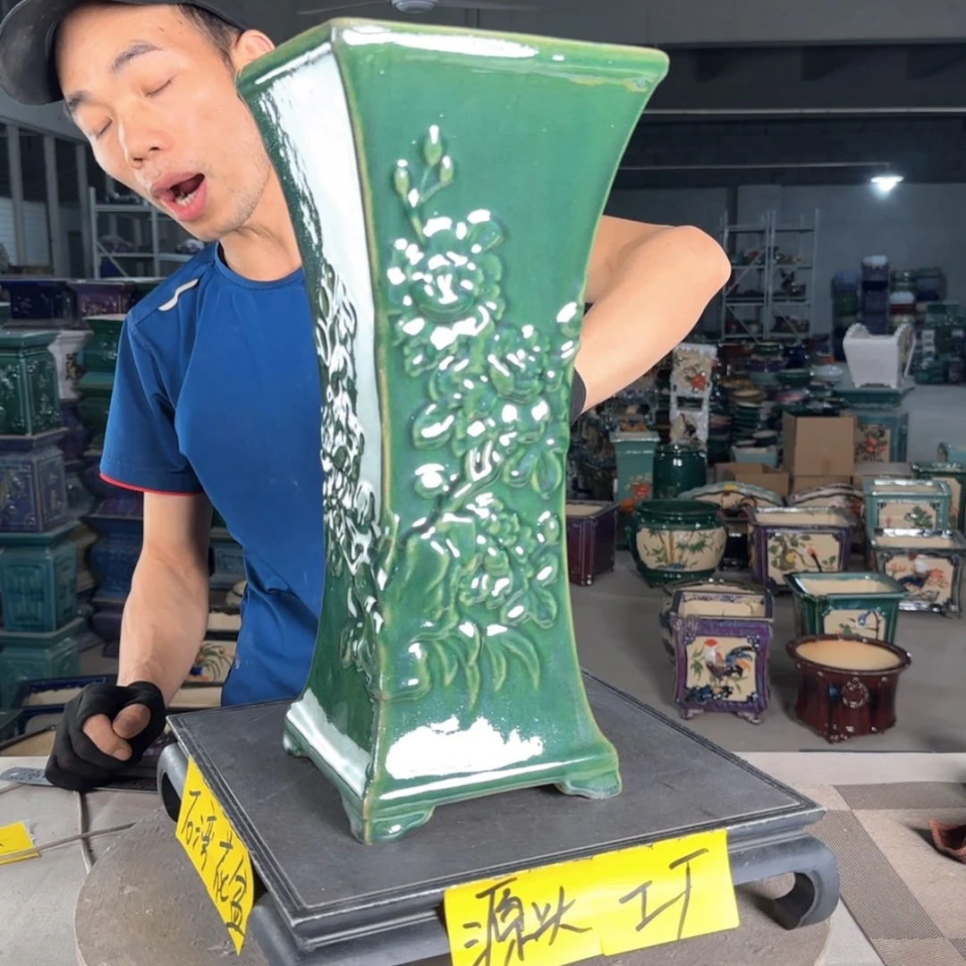 一风堂石湾花盆   内口14，高40釉裂气孔