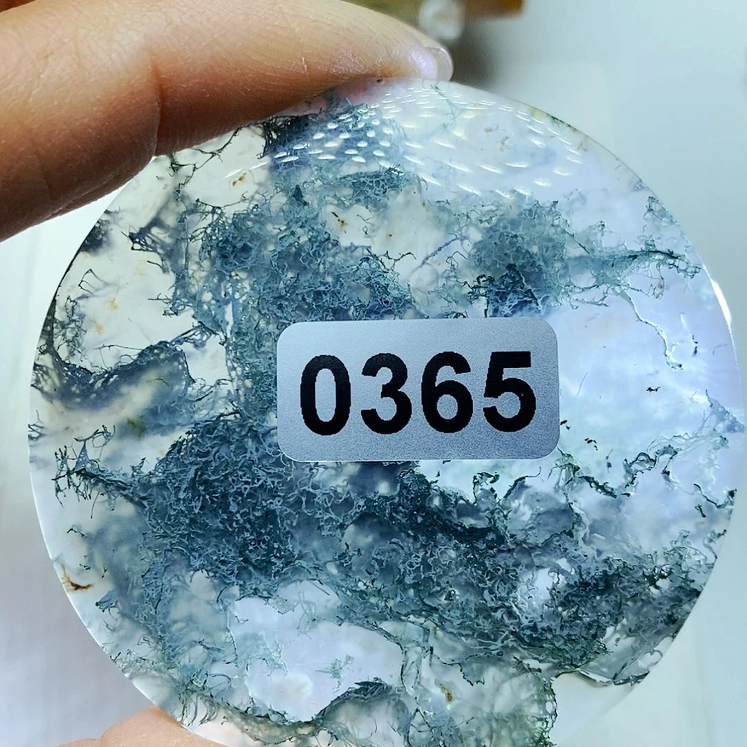 未镶嵌颈饰玛瑙/玉髓丽*