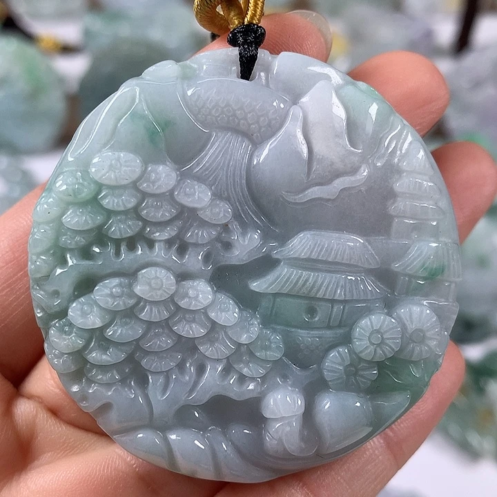 翡翠未镶嵌颈饰山水两面工艺福利