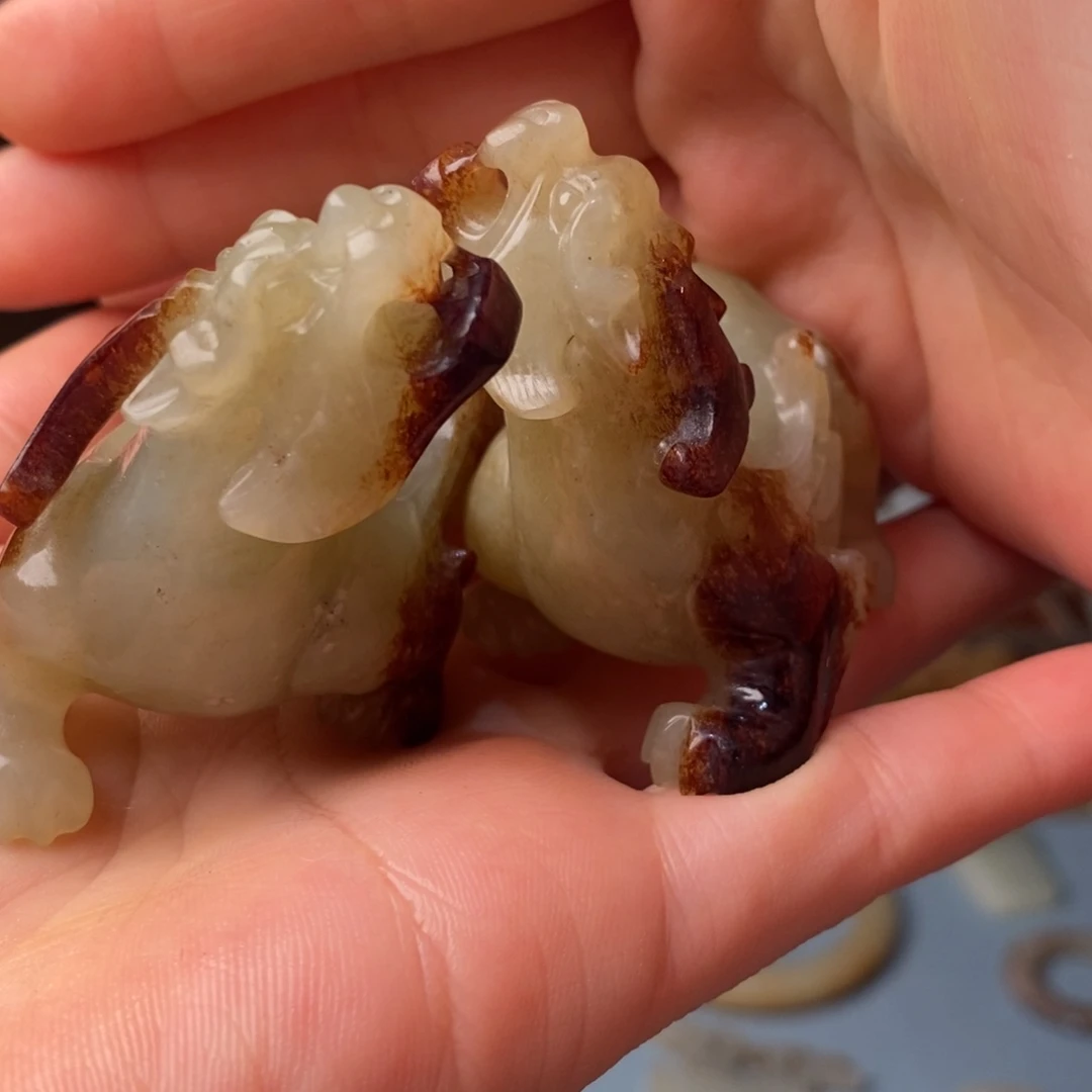 和田玉颈饰未镶嵌半*翁