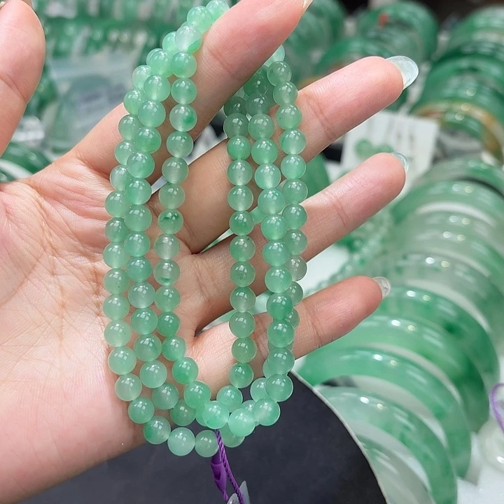 项链未镶嵌石英质玉（非洲翠）