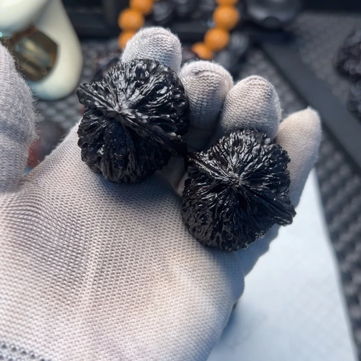 文玩核桃三角白40尺寸