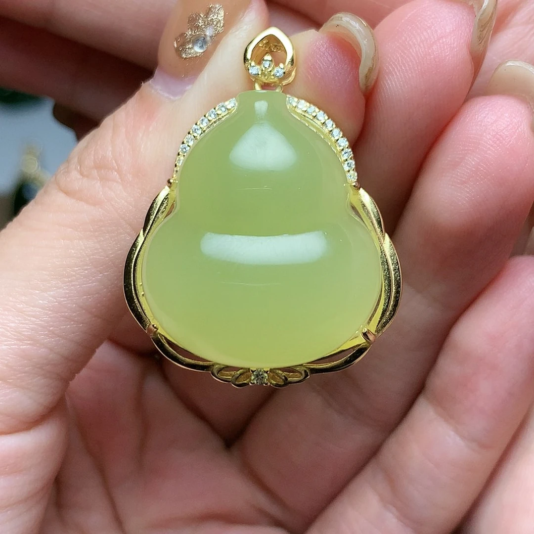 颈饰未镶嵌和田玉（黄玉）