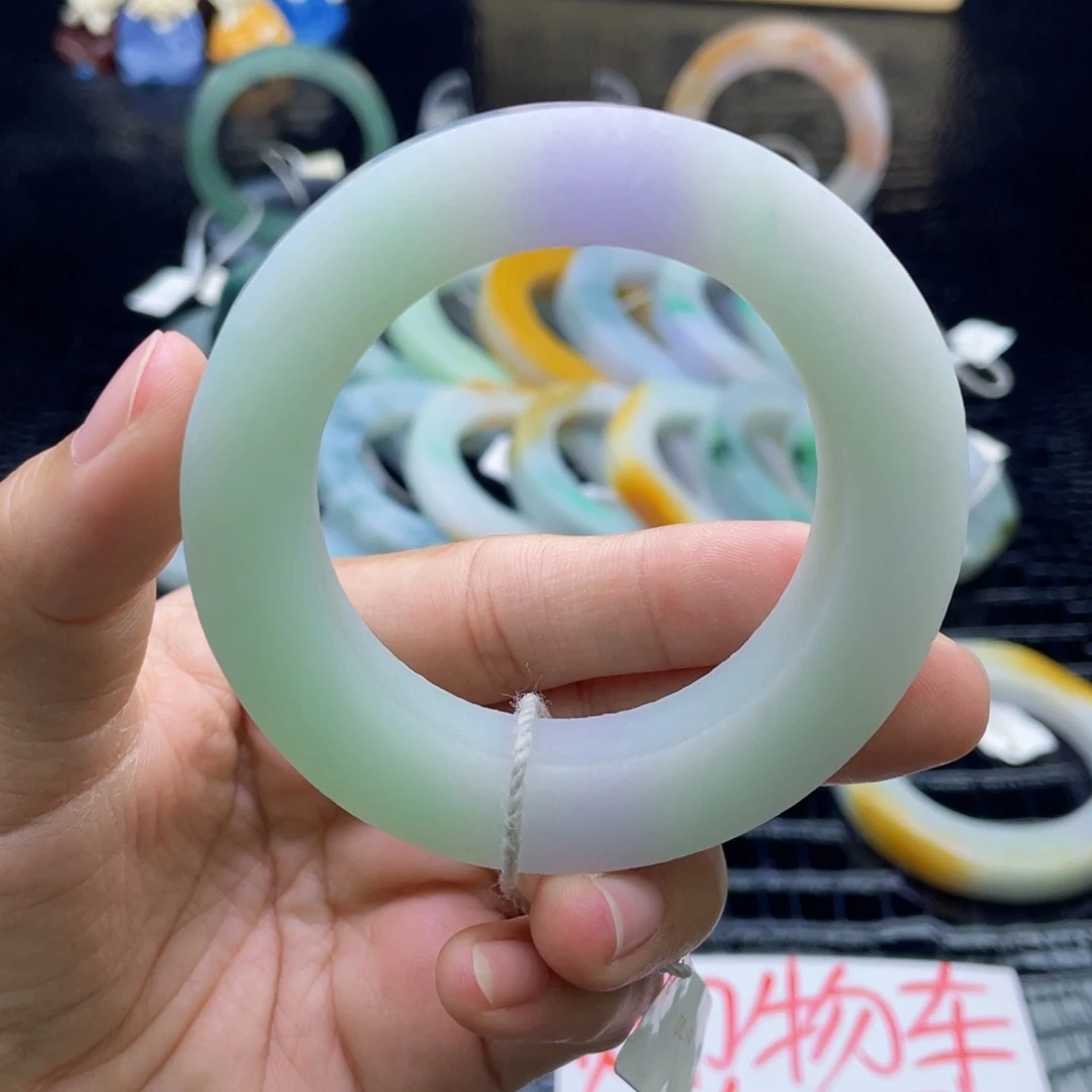 未镶嵌翡翠定制翡翠芹****菜