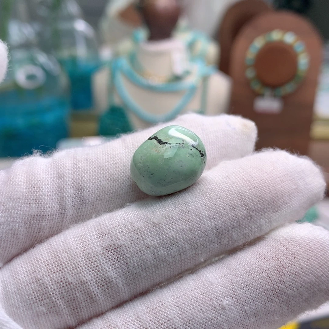 绿松石未镶嵌饰品