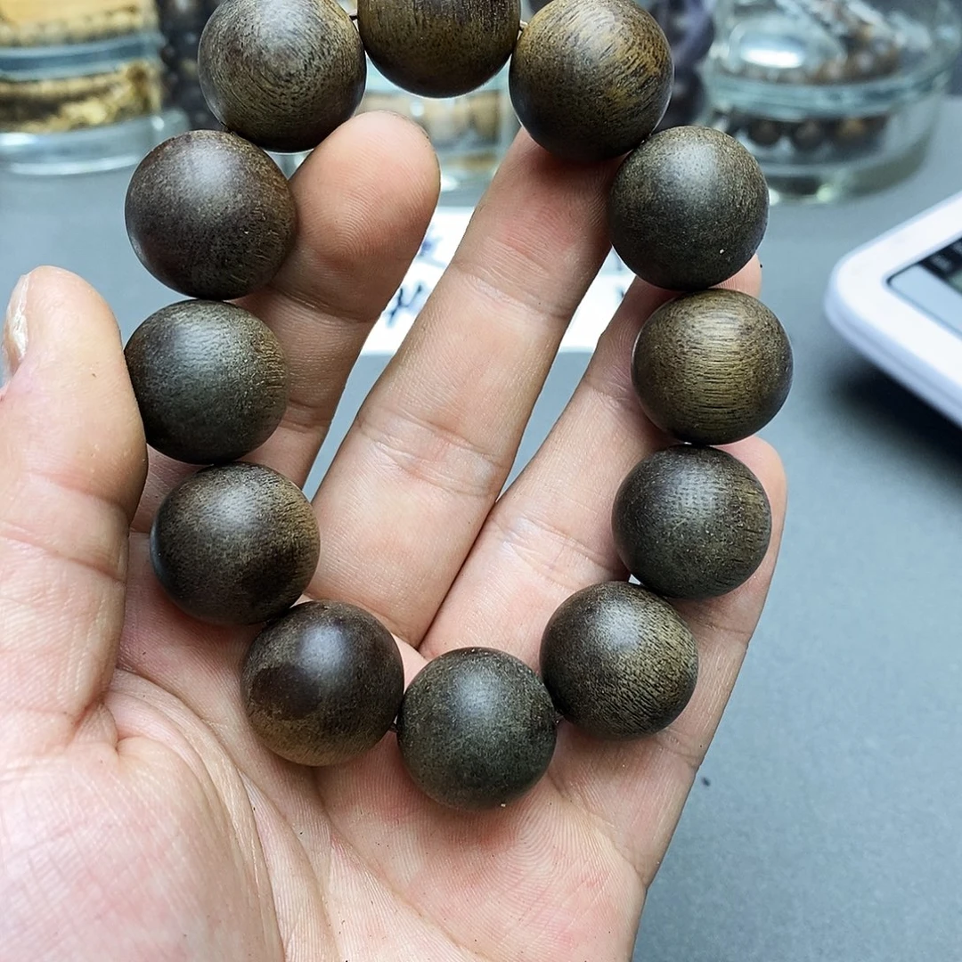 沉香沉香碎屑海南绿棋楠