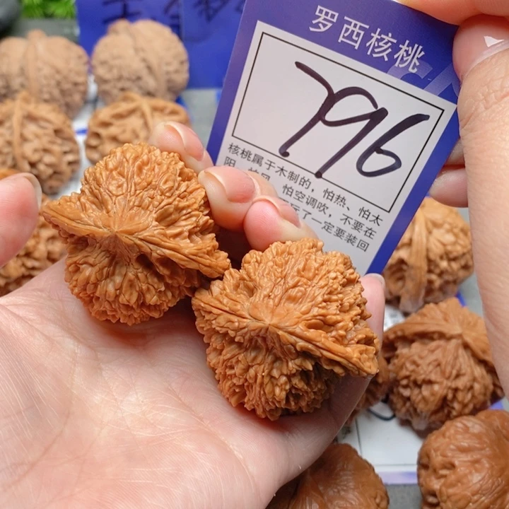 把件桃核喜***娘42满天星796