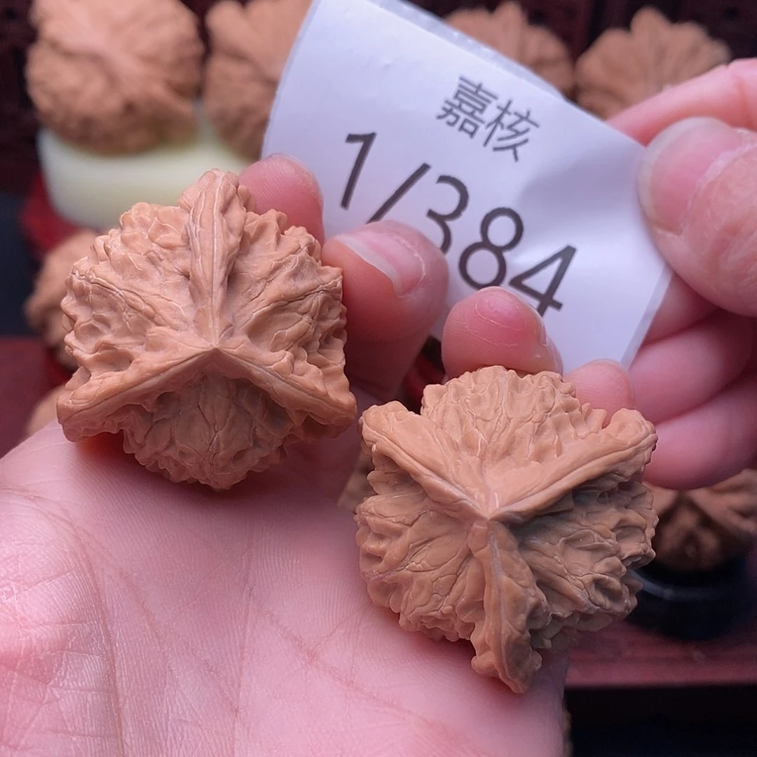 文玩核桃把件37盘山正奔三棱