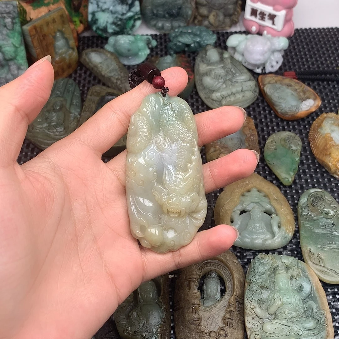 翡翠未镶嵌颈饰014