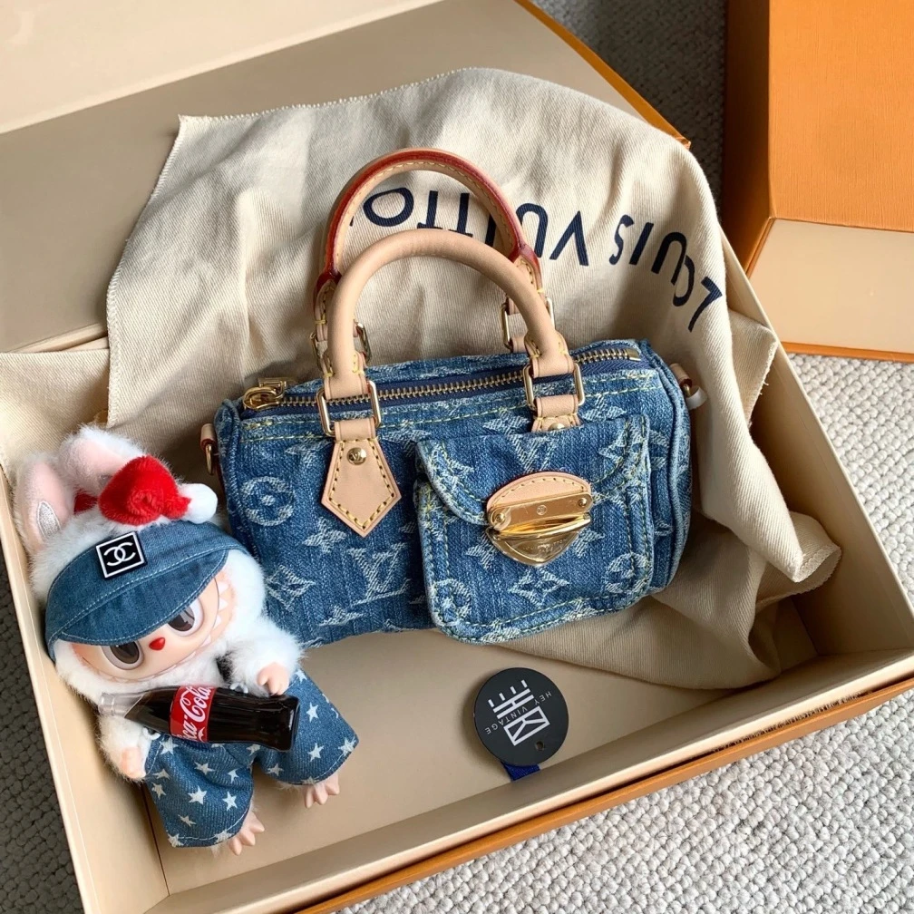 未使用 LouisVuitton/路易威登 牛仔丹宁元宝包20cm  15072777