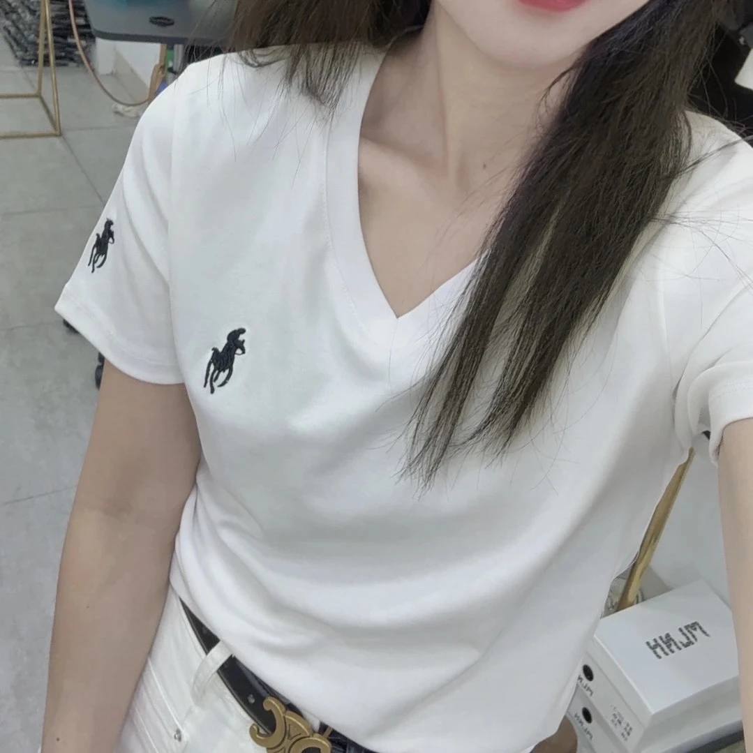 306新款舒适刺绣小马V领百搭休闲短袖T恤(衣长53左右)
