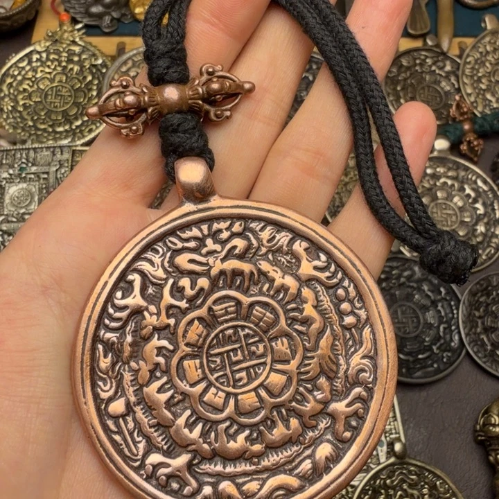 藏传文玩九宫如图