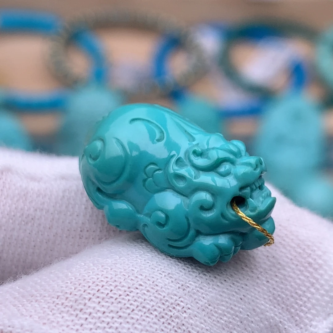 绿松石未镶嵌珠宝奇石