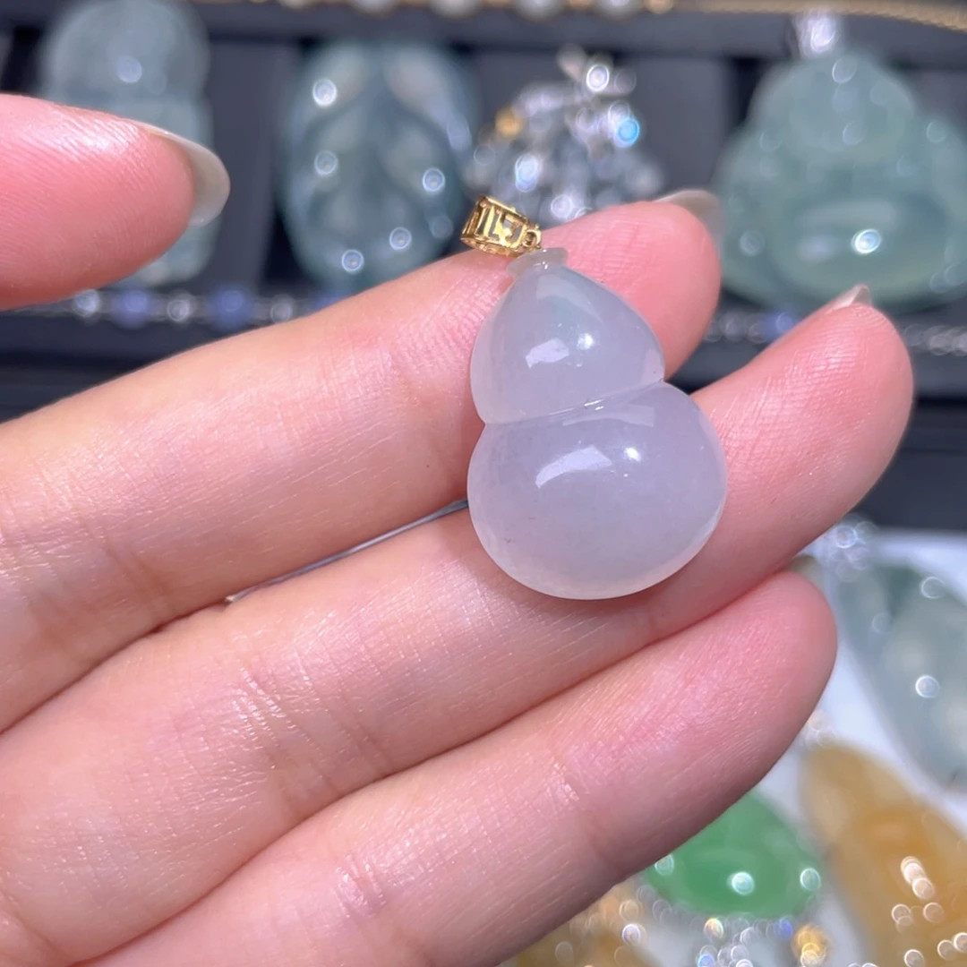 颈饰18K金镶嵌翡翠翡翠