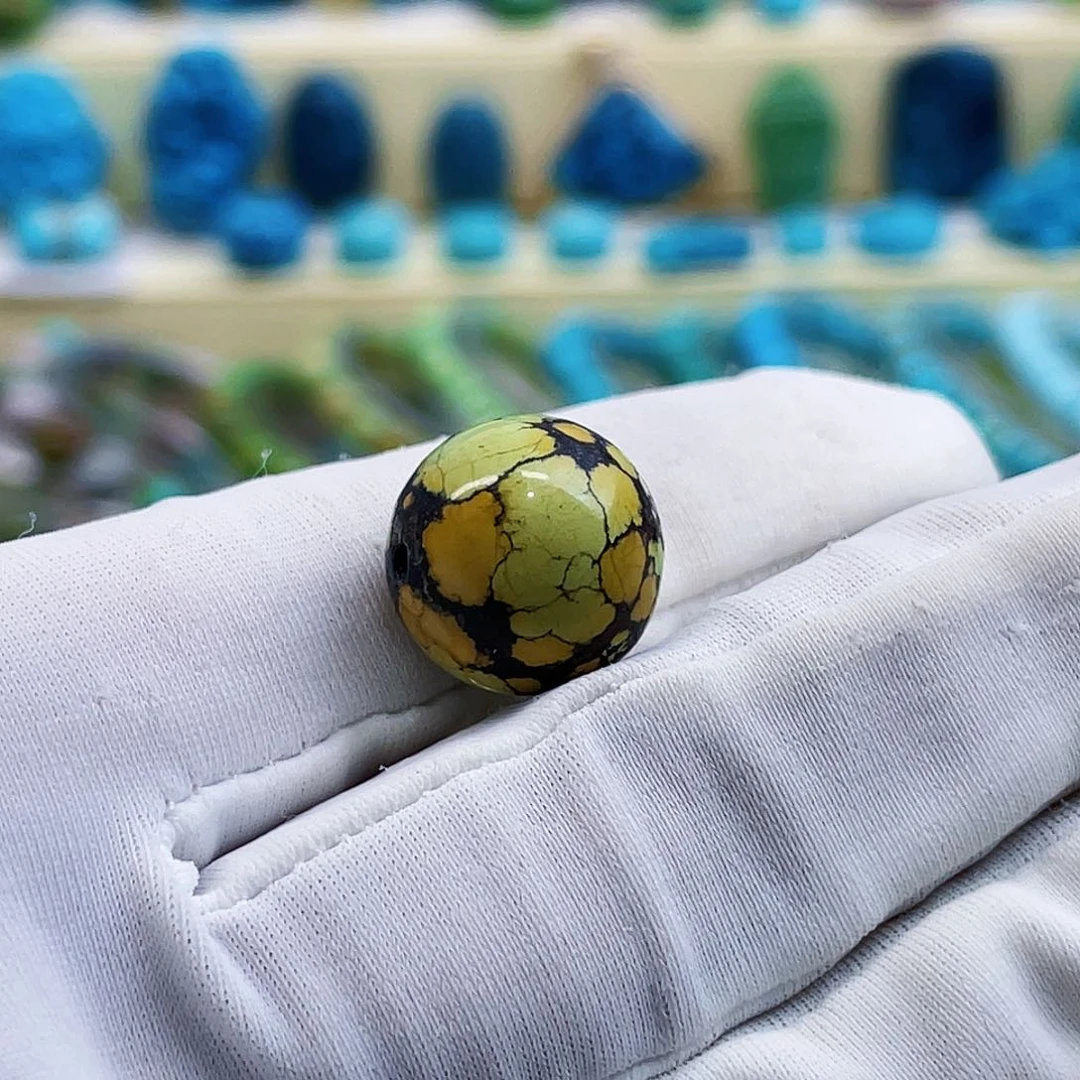 绿松石未镶嵌挂件