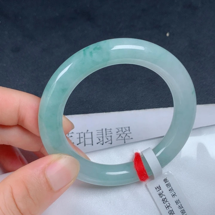 翡翠未镶嵌手镯z411-2-2