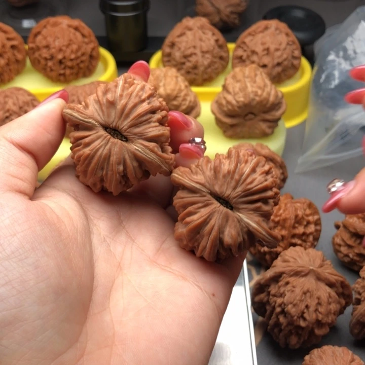 梦***桃文玩核桃吊坠44全品楼