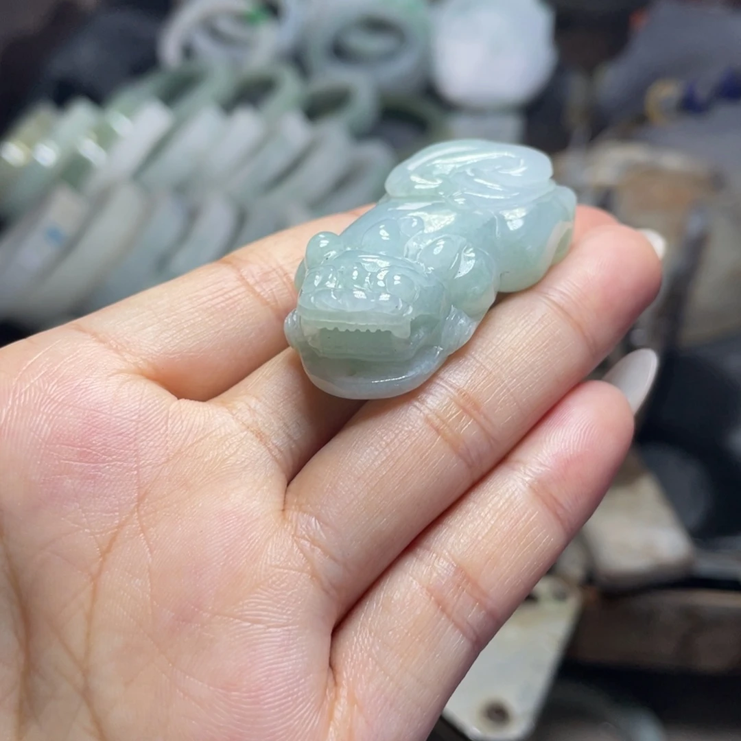 颈饰未镶嵌翡翠多样性