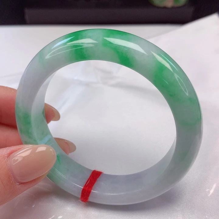 翡翠未镶嵌手镯54。55