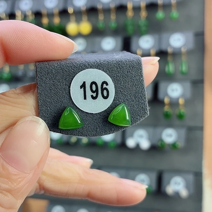 和田玉18K金镶嵌耳饰