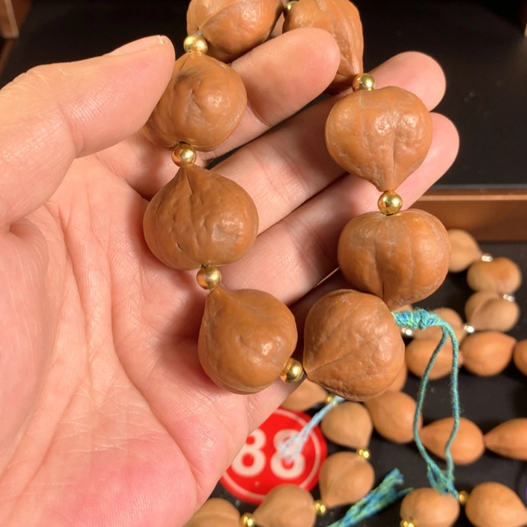 【闪购商品】吊坠桃核简*?