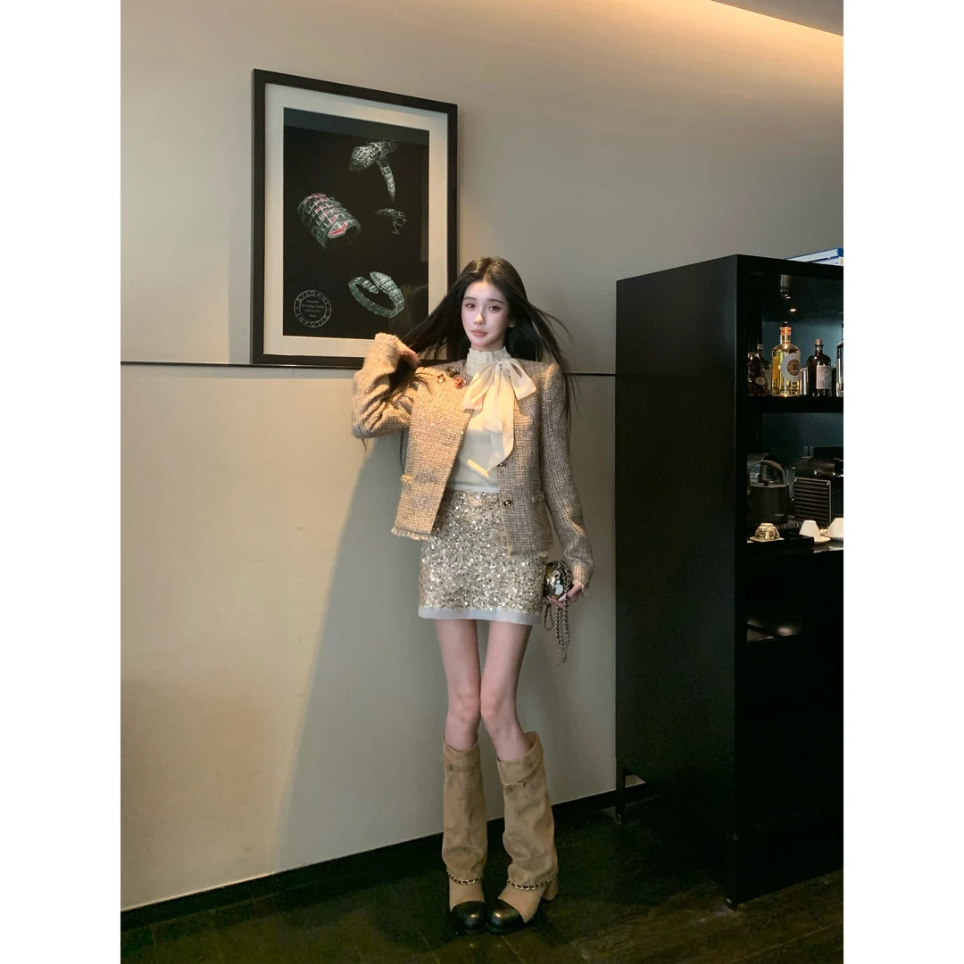 Barb Chill【銮金之宴】夹棉加厚小香短外套女冬千金珠片半裙两件套