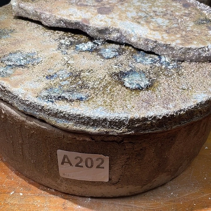 悟***人茶盏龙窑柴烧黑底银滴202