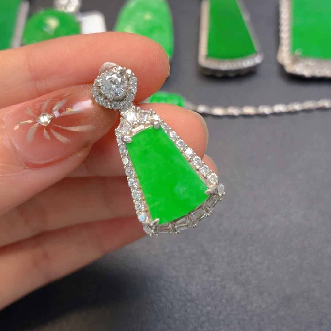 翡翠银S925镶嵌颈饰