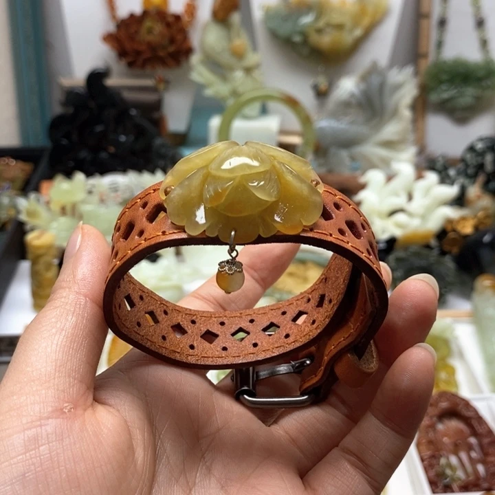 未镶嵌蛇纹石玉手牌