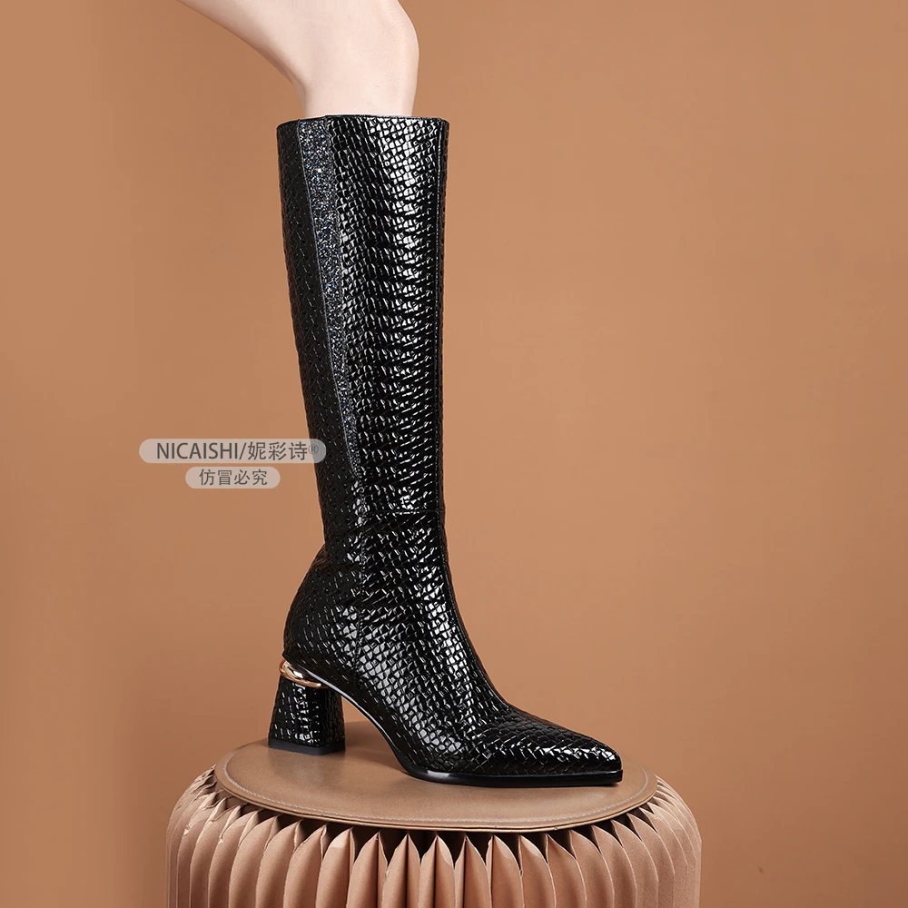 2025年新款欧美尖头粗跟平长筒靴女侧拉链显瘦不过膝高筒靴3675
