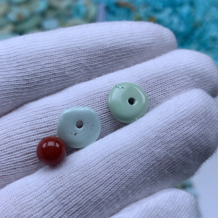 南红玛瑙未镶嵌珠宝奇石