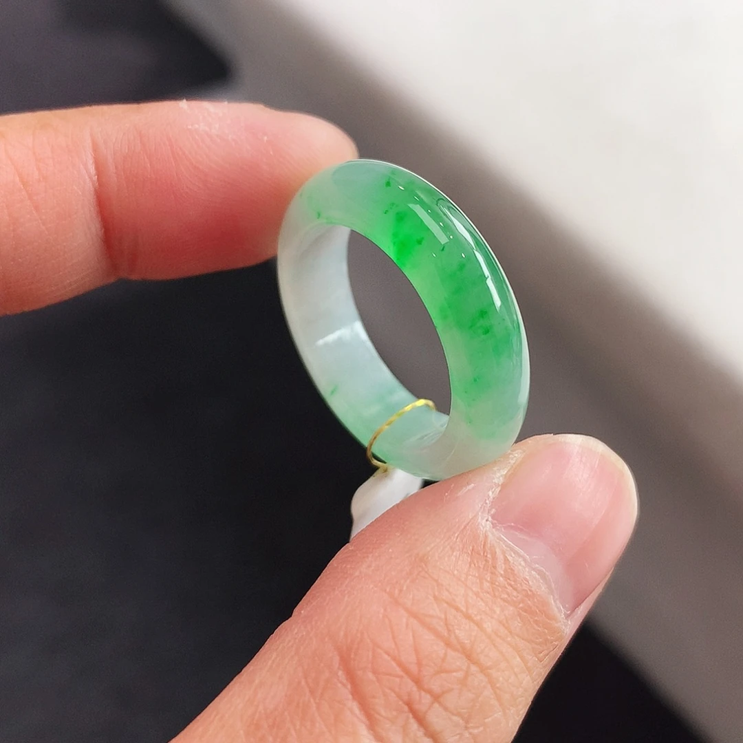 翡翠未镶嵌戒指20号