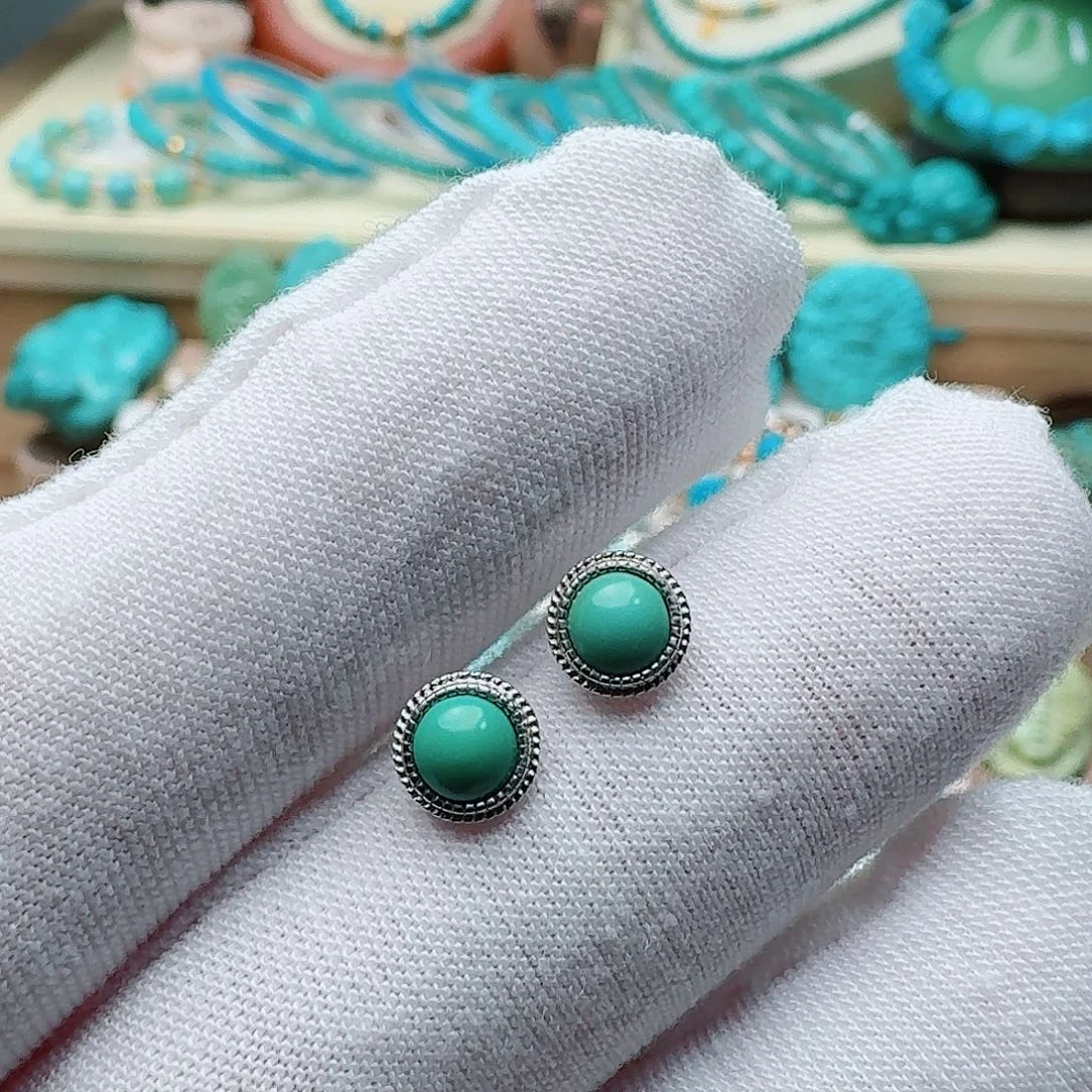 绿松石银S925镶嵌高瓷绿耳钉