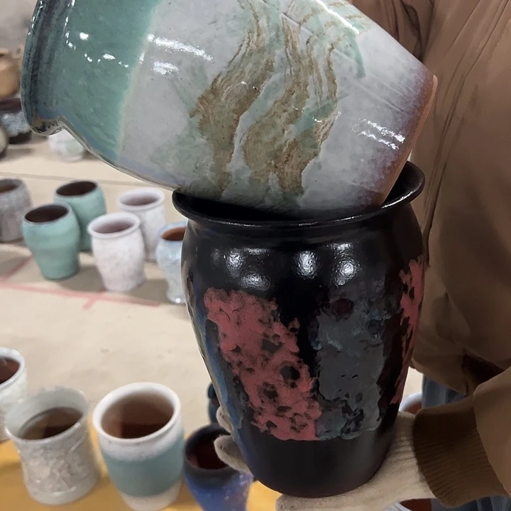 高度24厘米口17厘米