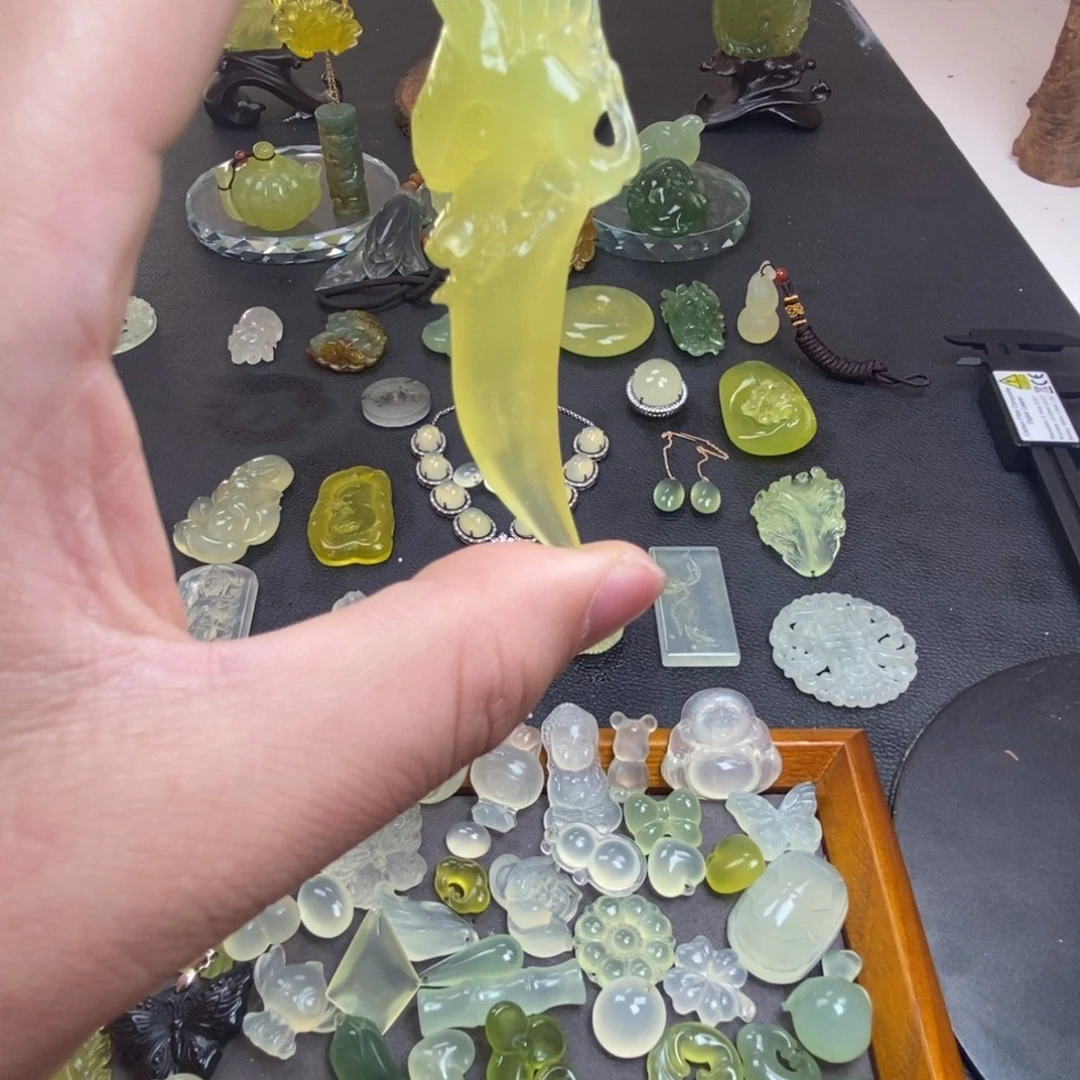 蛇纹石玉合金颈饰