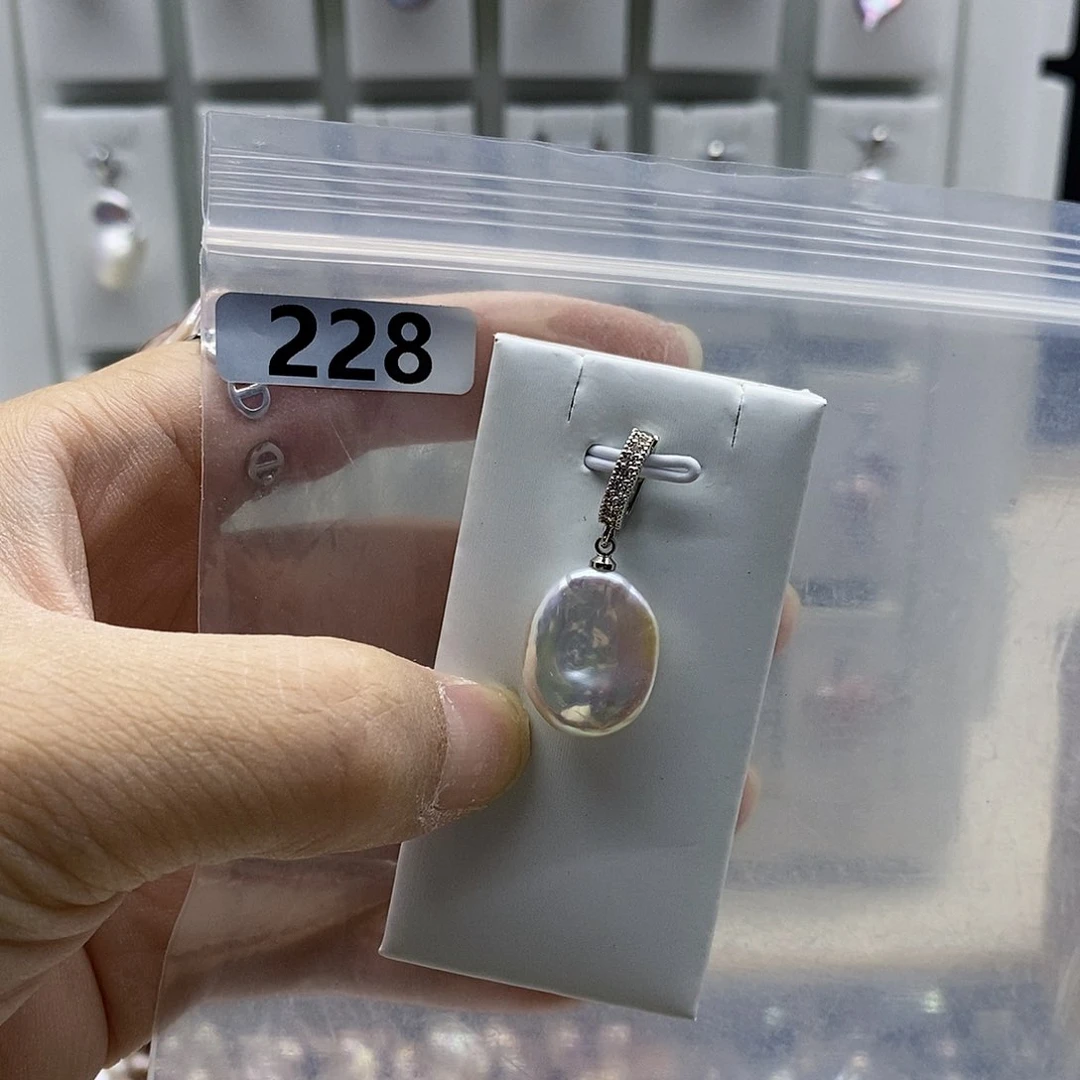 颈饰合金淡水珍珠