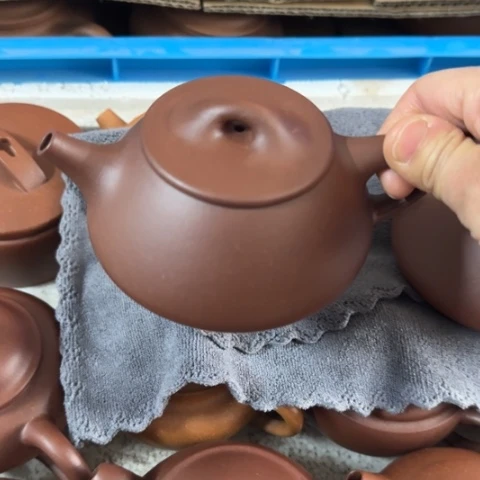 紫砂茶壶陆**友底槽清料200c c
