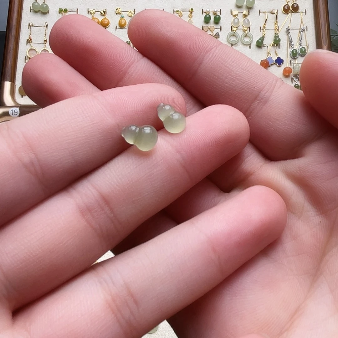 银S925镶嵌和田玉耳饰