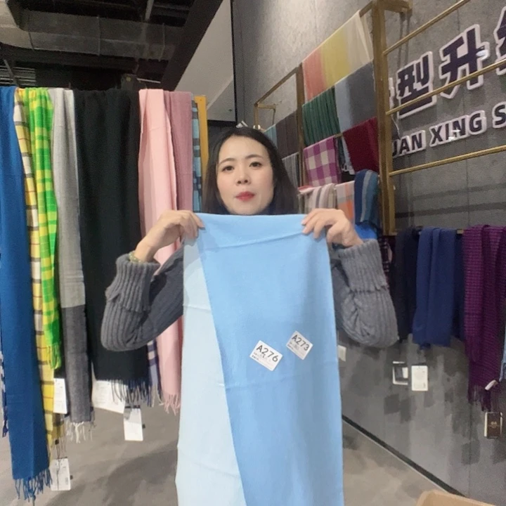 蓝色纯山羊绒围巾